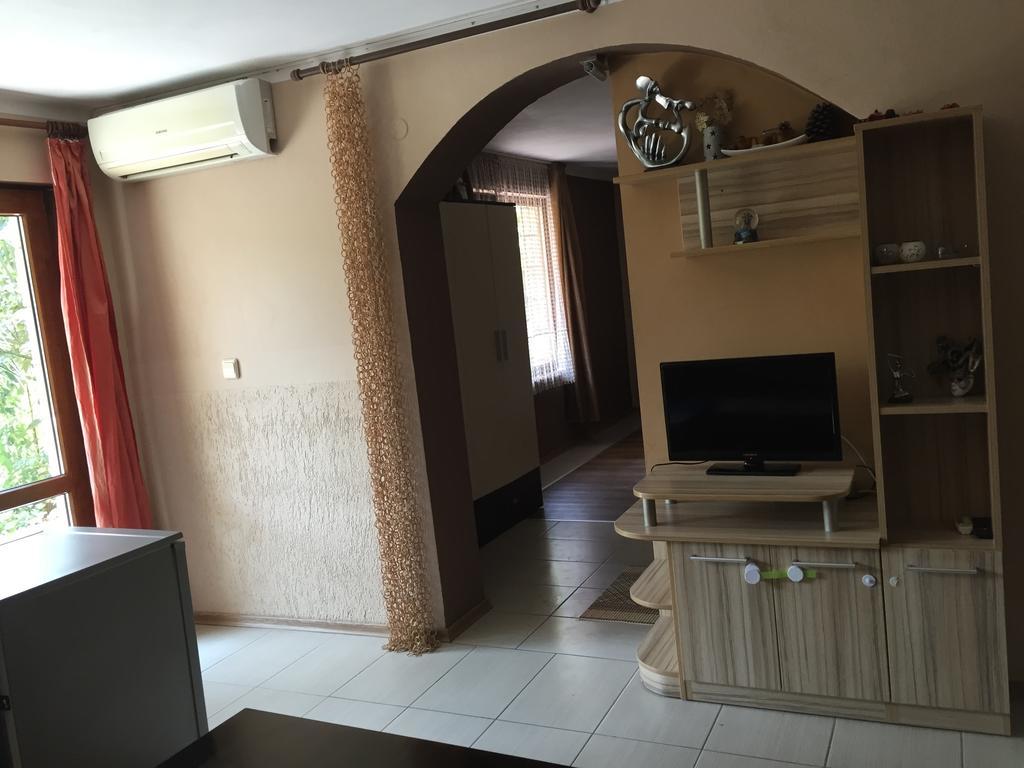 Paunovi Guest House بريمورسكو المظهر الخارجي الصورة